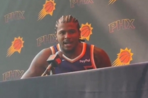 杰倫-格林：我和布克在很多方面能夠相互補(bǔ)充 我們會讓人們震驚