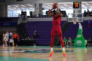 隊(duì)記：湖人簽下后衛(wèi)泰維安-瓊斯 并裁掉后衛(wèi)賈倫-坎伯蘭