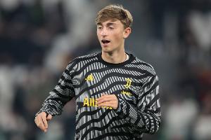 被尤文“賤賣”，赫伊森父親：通知離隊(duì)時(shí)如同晴天霹靂，無(wú)法理解