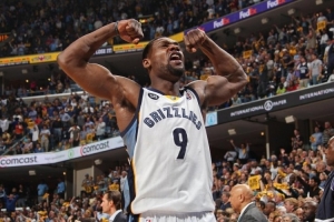 托尼-阿倫：現(xiàn)在常規(guī)賽都沒防守和全明星賽似的 多特這種球員很少