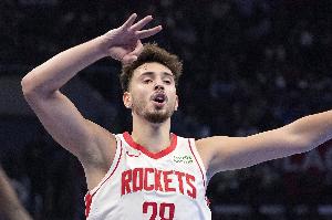 申京：我會一直變得更強(qiáng) 我知道這個賽季會比上賽季更加意義重大