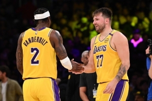 湖人訓(xùn)練營觀察：替補(bǔ)陣容表現(xiàn)搶眼壓過主力 范德比爾特恢復(fù)健康