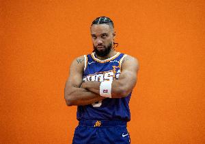 高效上雙！狄龍5中3&三分4中3射落10分 另有2板3助1斷