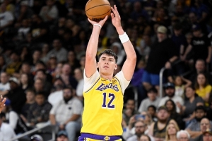 拉拉維亞：每年夏天都會(huì)專注于防守訓(xùn)練 我是一名很不錯(cuò)的防守者