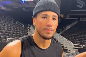 艾頓能為湖人帶來(lái)什么？布克：我想 我們只能拭目以待