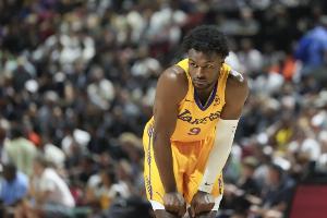 鐵！布朗尼11投1中&三分7中1 得到8分2板2助