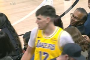 矮一頭沒關(guān)系！吉萊斯皮一刀切掉拉拉維亞 太陽反擊三分轟進(jìn)！