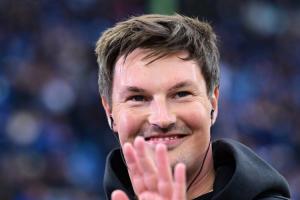 不飛德乙！漢堡0-5慘敗拜仁后2勝1平+4球大勝，保級(jí)區(qū)升至上半?yún)^(qū)