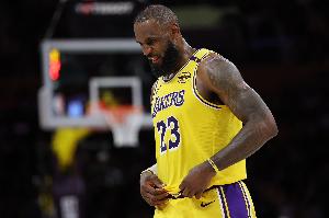 王猛談?wù)材匪埂皼Q定2”：醒來一看... 我那幫熬夜的朋友一通罵街