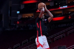 要來了！火箭官方曬杜蘭特賽前訓(xùn)練視頻：KD在準(zhǔn)備他的火箭首秀