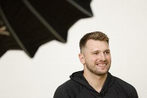 文森特：東契奇付出很多努力來融入湖人 當(dāng)時(shí)的交易對他沖擊很大