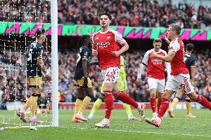 希勒：把賴斯往前放一些他甚至踢得更好，雖然后腰他也能勝任