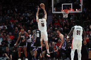 比盧普斯：楊瀚森找到很好的比賽節(jié)奏 并貢獻(xiàn)了些令人驚嘆的回合