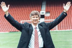 那年今日丨29年前的今天，阿爾塞納·溫格執(zhí)教阿森納??