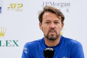 瓦舍羅教練：這段經(jīng)歷就像童話故事，他成為了冠軍，真是難以置信