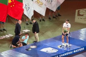 拼到抽筋林德克內(nèi)希頒獎(jiǎng)時(shí)出現(xiàn)抽筋，二人發(fā)表感言時(shí)淚流不止