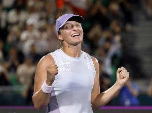 亞歷山德洛娃生涯首次躋身世界前十之列，本賽季三進(jìn)500賽決賽