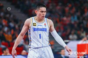 媒體人：陳盈駿暫時(shí)離隊(duì)自行安排訓(xùn)練 預(yù)計(jì)11月下旬到12月初返京