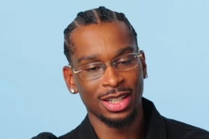 你是如何保持穩(wěn)定？亞歷山大：盡量讓生活中每件事都保持規(guī)律