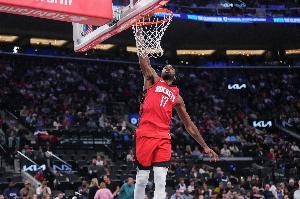 還差三分沒開！伊森半場出戰(zhàn)16分 9中5&三分3中0拿到11分2板