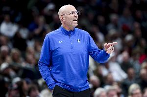 基德談提前續(xù)約：感謝球隊高層的信任 我將努力帶領(lǐng)獨行俠奪冠