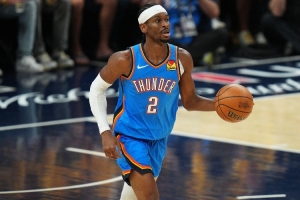 托尼-阿倫：現(xiàn)役球員中我想防亞歷山大 我會(huì)逼他走右路