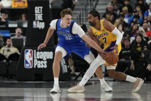 菜鳥賽季就有望進(jìn)防陣？季前賽對手在弗拉格防守下合計37投8中