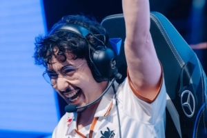 戰(zhàn)勝FLY后，BrokenBlade發(fā)文：我們終于熬過來了！