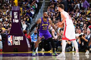 不善于打揭幕戰(zhàn)！近10年揭幕戰(zhàn)湖人2勝8負 火箭1勝9負