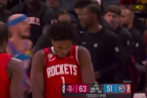 老詹迷弟！阿門兇狠盯著切特空中對(duì)抗上籃打進(jìn) 模仿老詹扭肩膀