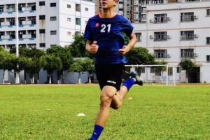 對(duì)中國足球死心！前球員：新人進(jìn)隊(duì)被欺負(fù)，凌晨被叫醒幫買避孕套