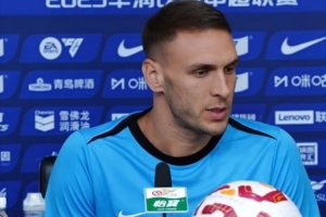 時(shí)刻保持專注，賽場全力以赴，深圳新鵬城在武漢體育中心完成官訓(xùn)