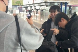 這邊歲月靜好！AL官媒曬隊(duì)員日常照：請(qǐng)給我一個(gè)準(zhǔn)確的季節(jié)