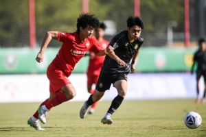 中乙聯(lián)賽第30輪 上海海港富盛經(jīng)開隊(duì)主場(chǎng)1比1溫州俱樂部中胤隊(duì)