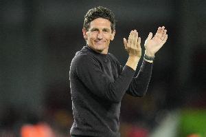 送衛(wèi)冕冠軍四連??！小蜜蜂主帥：這是場硬仗，注定是個(gè)非凡之夜