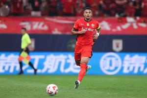 海港跟隊(duì)記者：蔣光太因感冒沒(méi)達(dá)到首發(fā)標(biāo)準(zhǔn)，加布里埃爾受傷缺陣