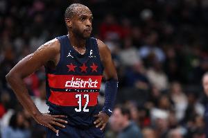 佛伯樂給我嚴(yán)查！奇才剩6秒直接長傳前場(chǎng) 完成失誤自殺！