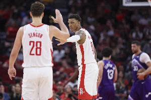 休斯敦申老師！申京談助攻：我就是努力找到手感熱的隊(duì)友