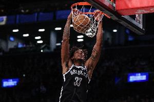 盡力了！克拉克斯頓14中8貢獻(xiàn)18分12板 正負(fù)值+10全隊(duì)最高