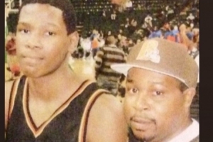 杜蘭特：在我成長(zhǎng)的每一步我爸其實(shí)一直都在 但他總是遠(yuǎn)離聚光燈