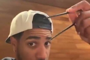 速速歸化！當(dāng)初哈利伯頓還教布倫森使筷子呢