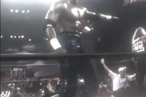 猛??！郵差馬龍抱摔WWE職業(yè)運動員！看到羅德曼也是一個過肩摔