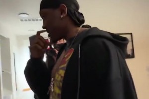 最強(qiáng)二當(dāng)家！欣賞杰威的收藏柜藏品 里面還缺啥戒指就不多說了