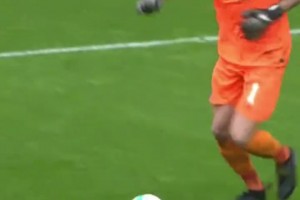 滕帥首簽！勒沃庫森簽下荷蘭門將弗萊肯，滕哈格上任藥廠的首簽