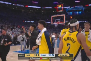 悲喜兩重天！雷霆被絕殺后，亞歷山大低頭不語走出球場！