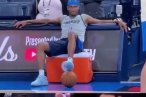 王者氣質(zhì)！美媒曬出今天SGA備戰(zhàn)總決賽G2的靜坐視頻！