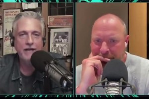 比爾-西蒙斯：若KD加盟馬刺已經(jīng)達(dá)成還沒宣布 我不會(huì)感到驚訝