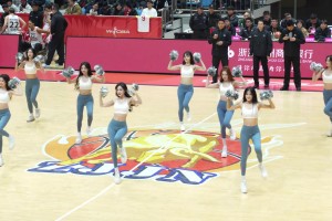 蕞紅拉拉隊：在瑜伽褲方面當(dāng)仁不讓