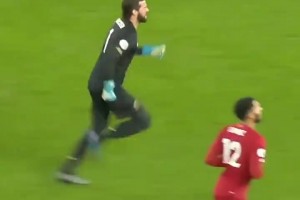 真正的紅魔精神！這二十秒，讓多少曼聯(lián)球迷熱淚盈眶？