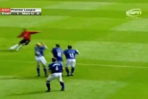 魯尼成背景板！貝克漢姆在英超留下的最后一道完美弧線！